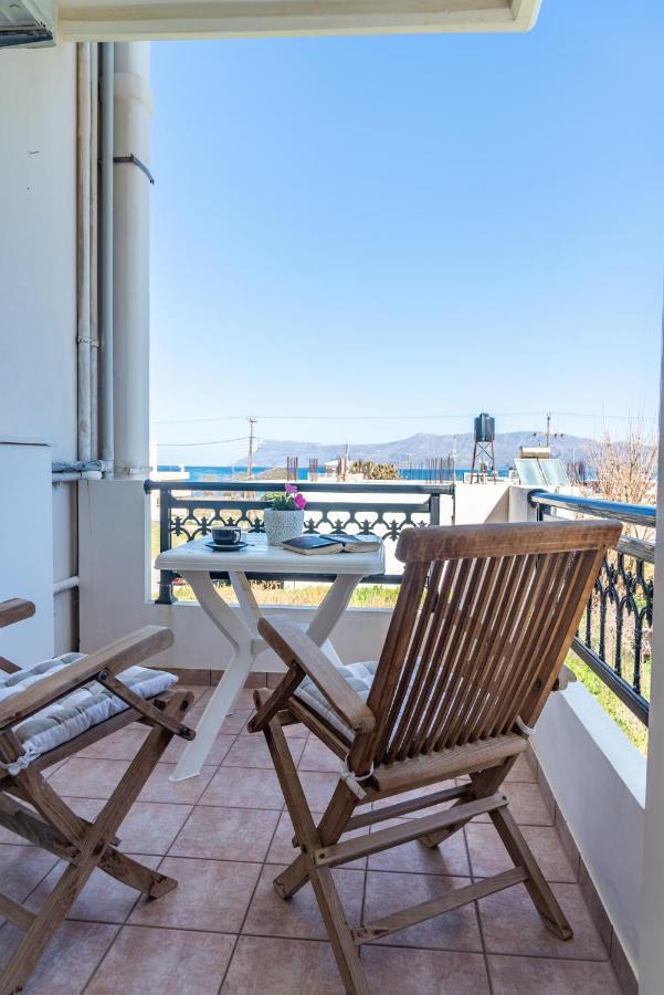 Bluewind Apartments - Near The Sea Kíssamos Eksteriør bilde